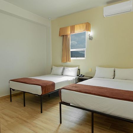 Hotel Plaza Del Arco Express 蒙特雷 外观 照片