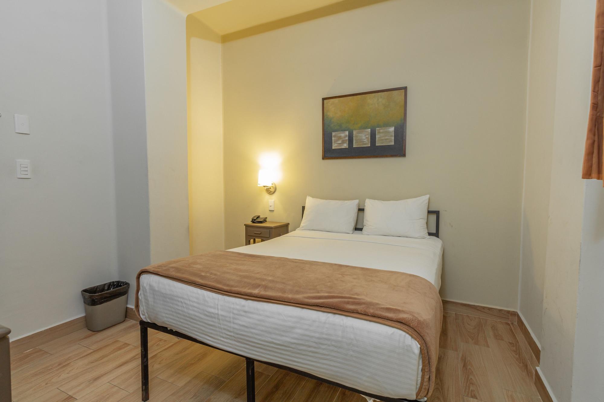 Hotel Plaza Del Arco Express 蒙特雷 外观 照片