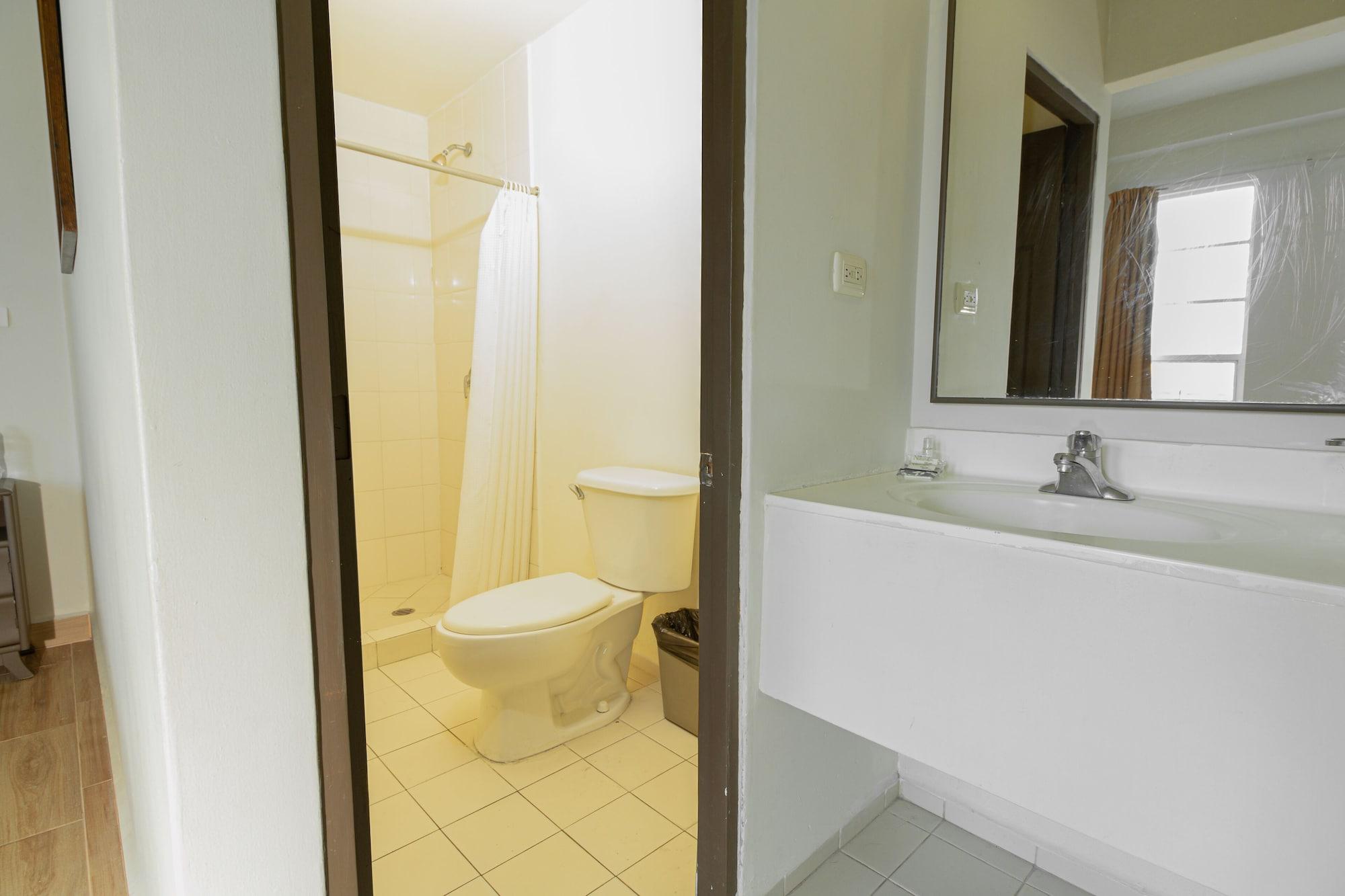 Hotel Plaza Del Arco Express 蒙特雷 外观 照片