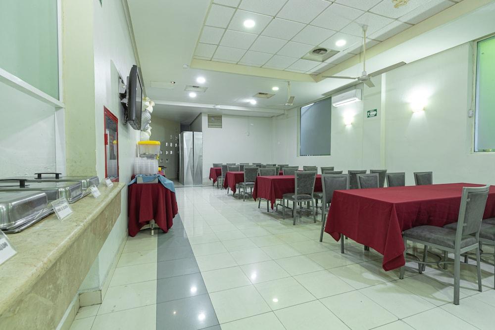 Hotel Plaza Del Arco Express 蒙特雷 外观 照片
