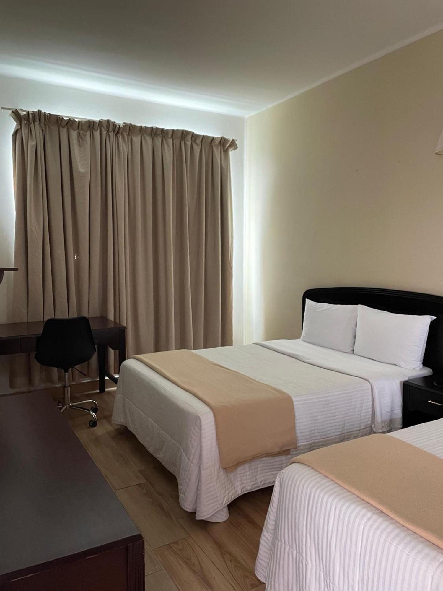 Hotel Plaza Del Arco Express 蒙特雷 外观 照片