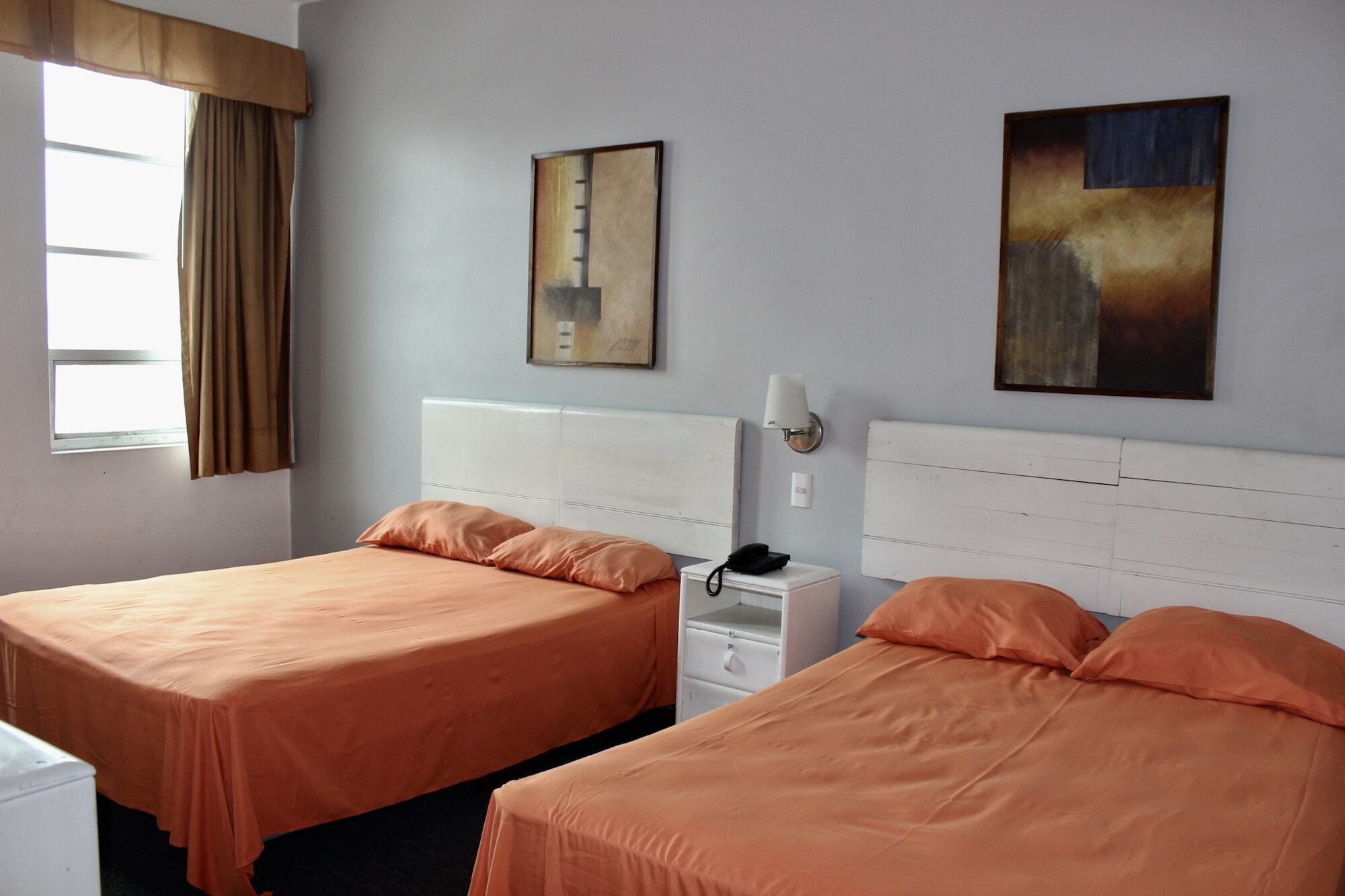 Hotel Plaza Del Arco Express 蒙特雷 外观 照片